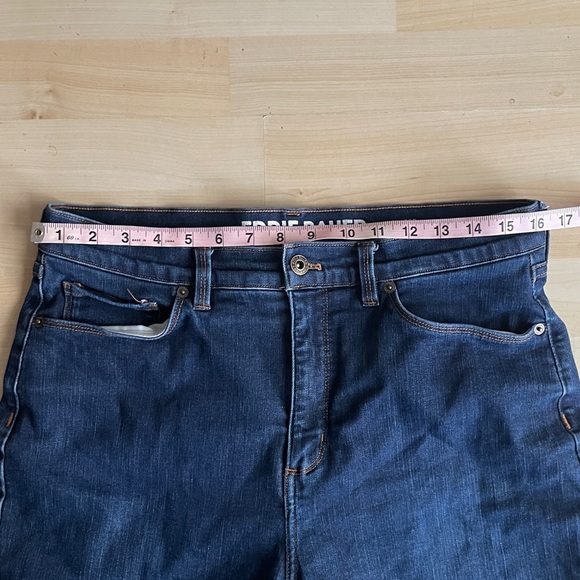 Women’s Eddie Bauer fleece lined jeans - Picture 7 of 10